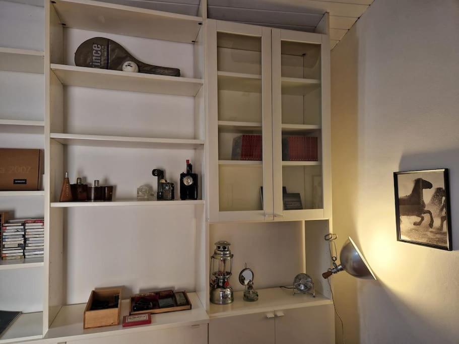 Lovely One-Bedroom Attic In An Ancient Village Bologna Bagian luar foto